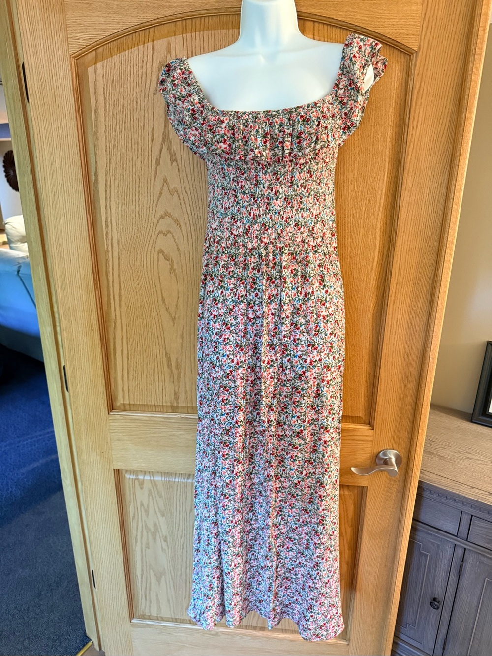 Boutique Floral Smocked Maxi Dress - size med- Pink & Green